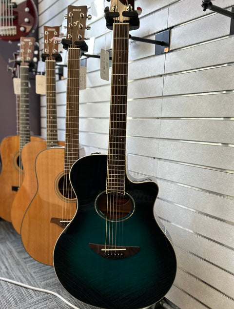 Yamaha Acoustic Electric Guitar - APX600