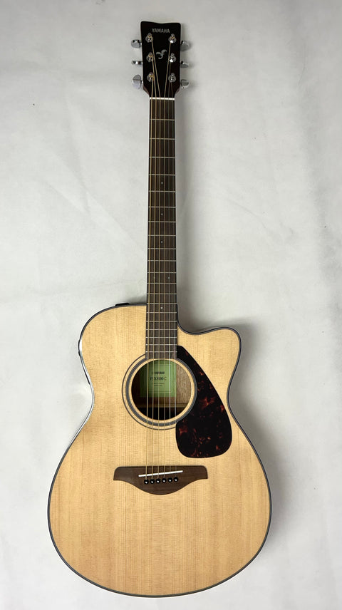 Yamaha Acoustic Guitar - FG800