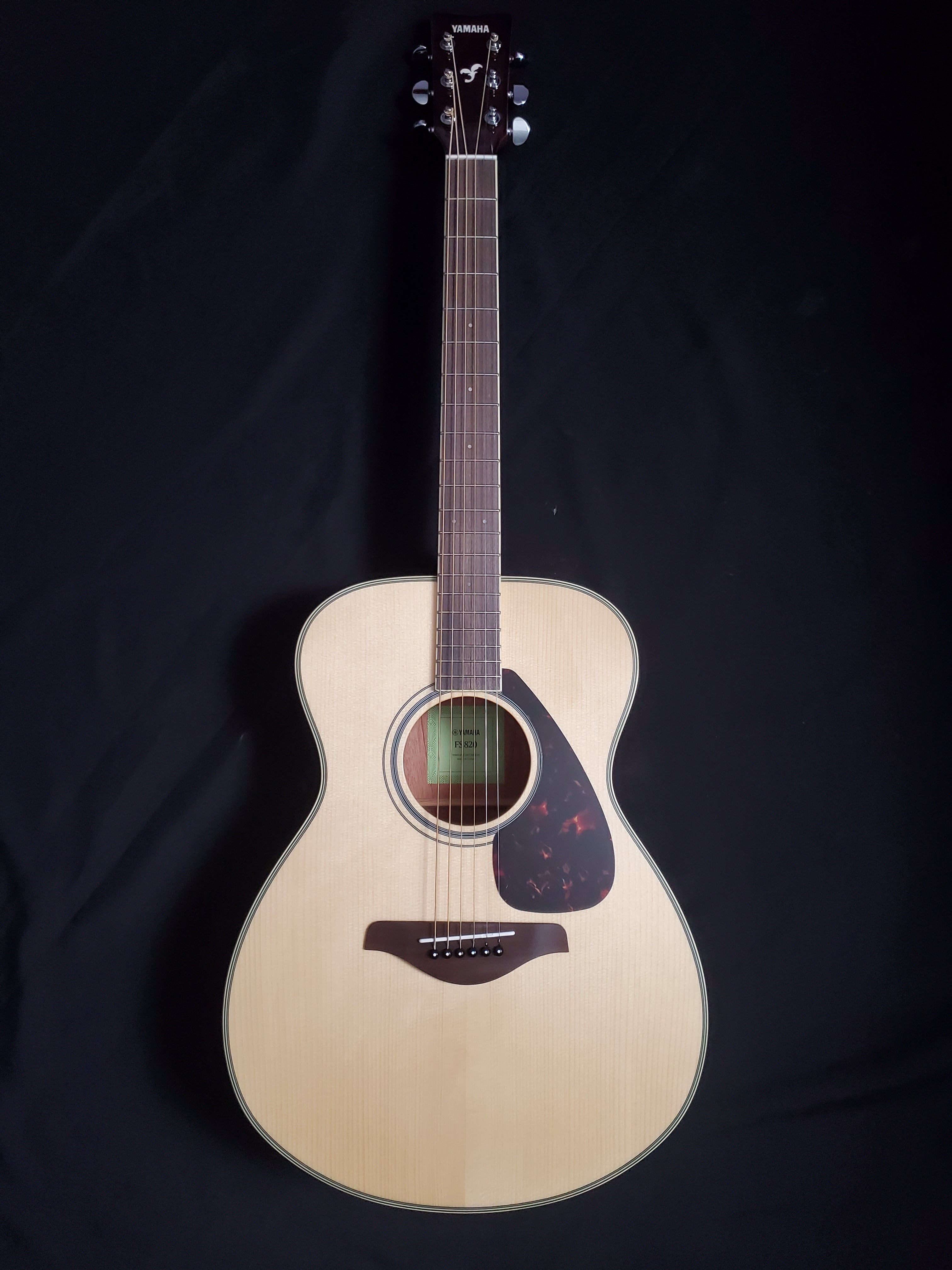 Yamaha Acoustic Guitar FS820