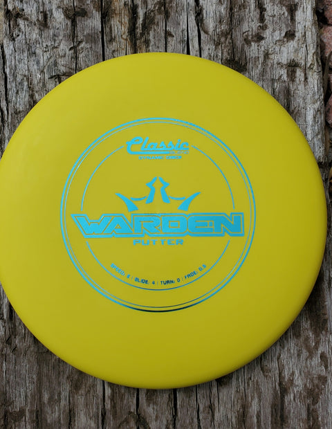 Dynamic Discs Classic Blend Warden Putter